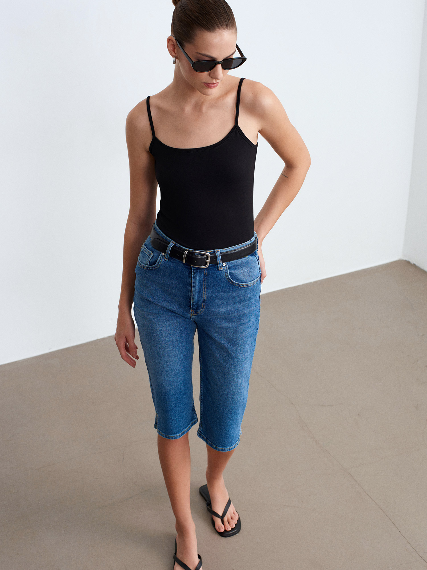 72311 Yırtmaçlı Denim Kapri